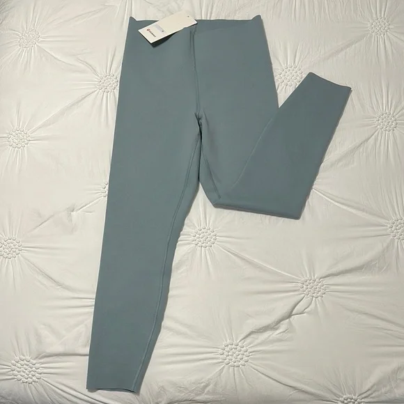 Lululemon Glow Up HR Tights - Picture 4 of 6